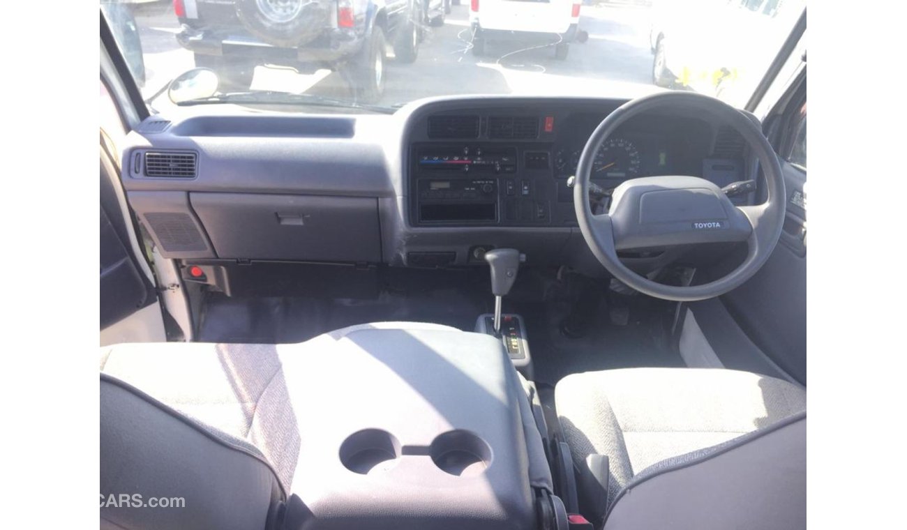 Toyota Hiace Hiace Commuter RIGHT HAND DRIVE (Stock no PM 335 )