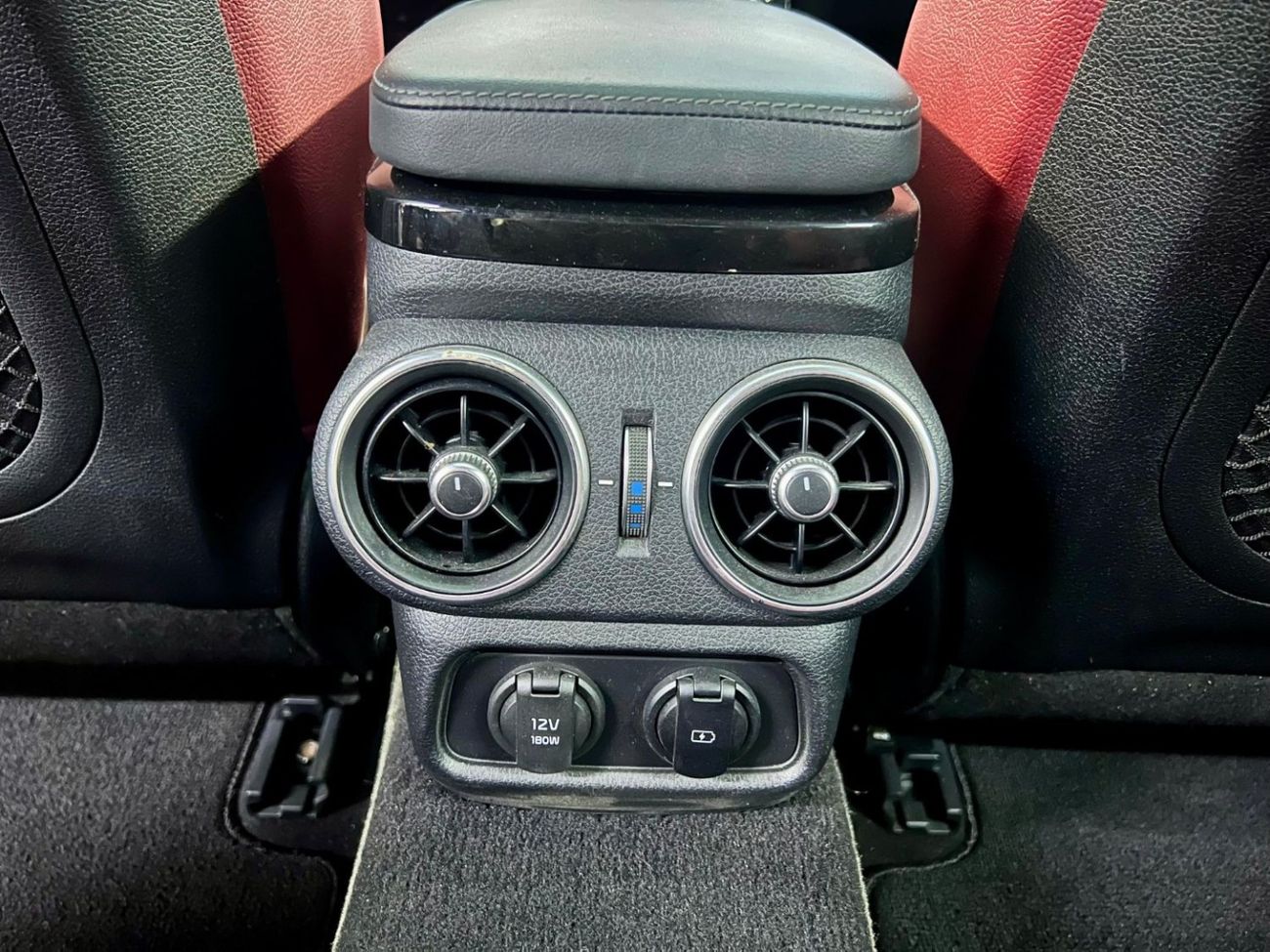 Kia Stinger 2.0T 2.0L warranty one year bank financie available 0 dawon payment