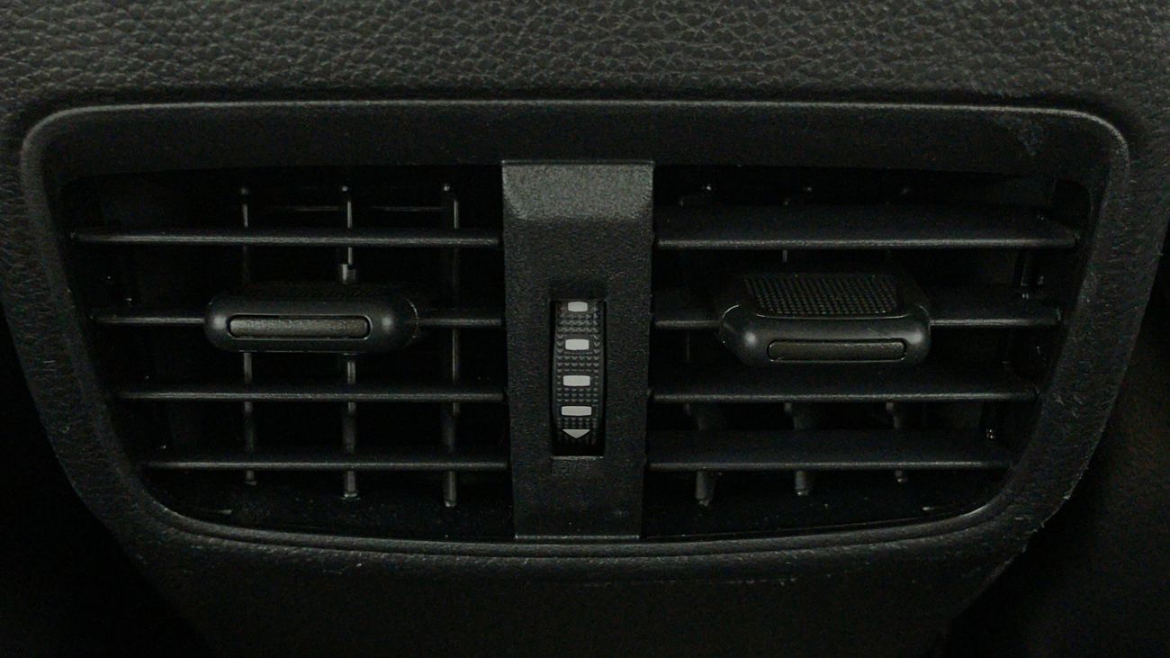 تويوتا كورولا XLI 1.6 | بدون دفعة مقدمة | اختبار القيادة في المنزل