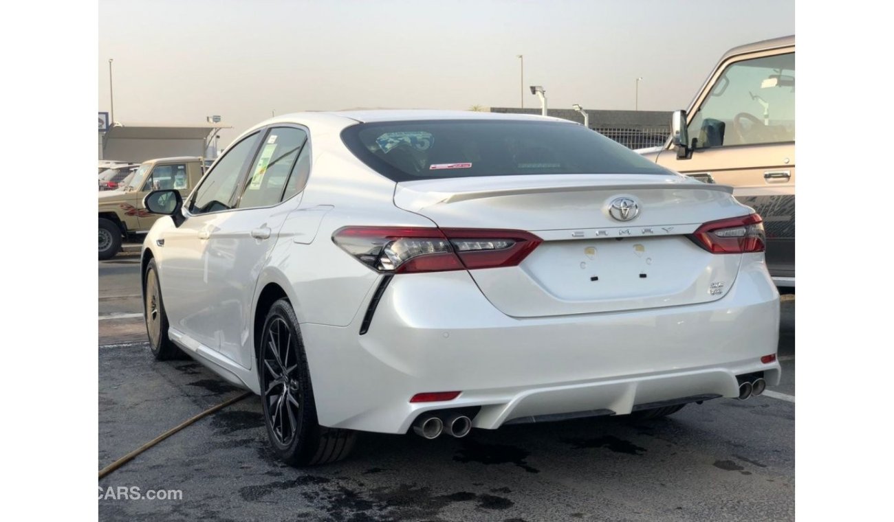 Toyota Camry SE+