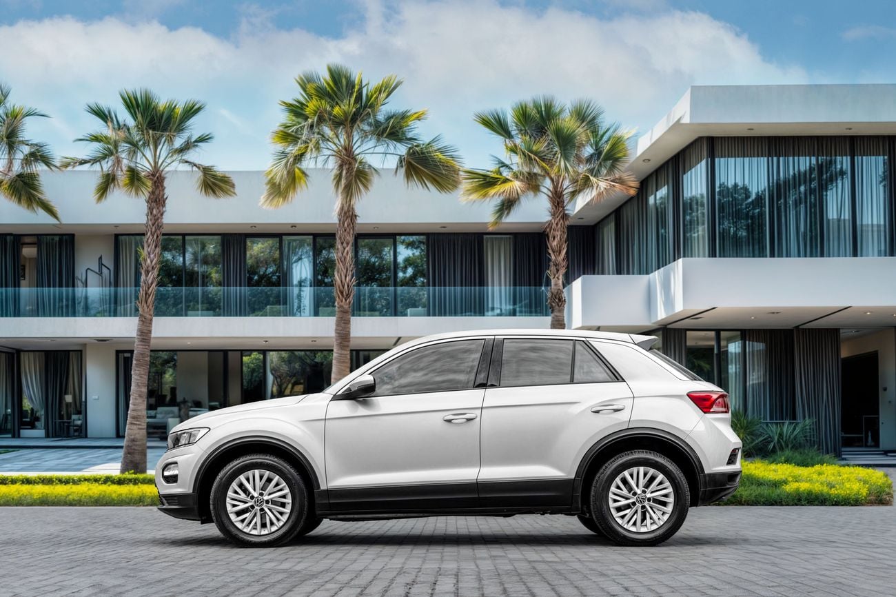 Volkswagen T ROC T-Roc Life | 1,273 P.M | 0% Downpayment | IMMACULATE!