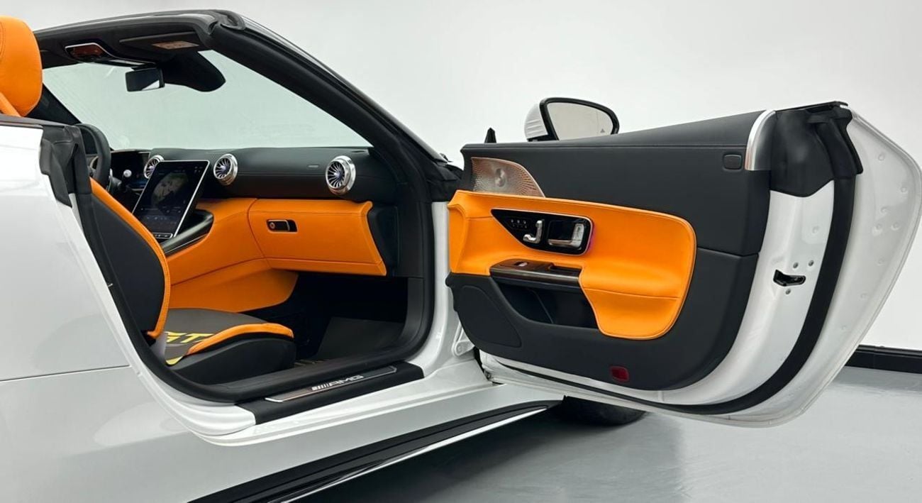 مرسيدس بنز SL 63 AMG 2024 Mercedes-Benz SL63 AMG V8 4MATIC, 2 years Warranty, Excellent Condition