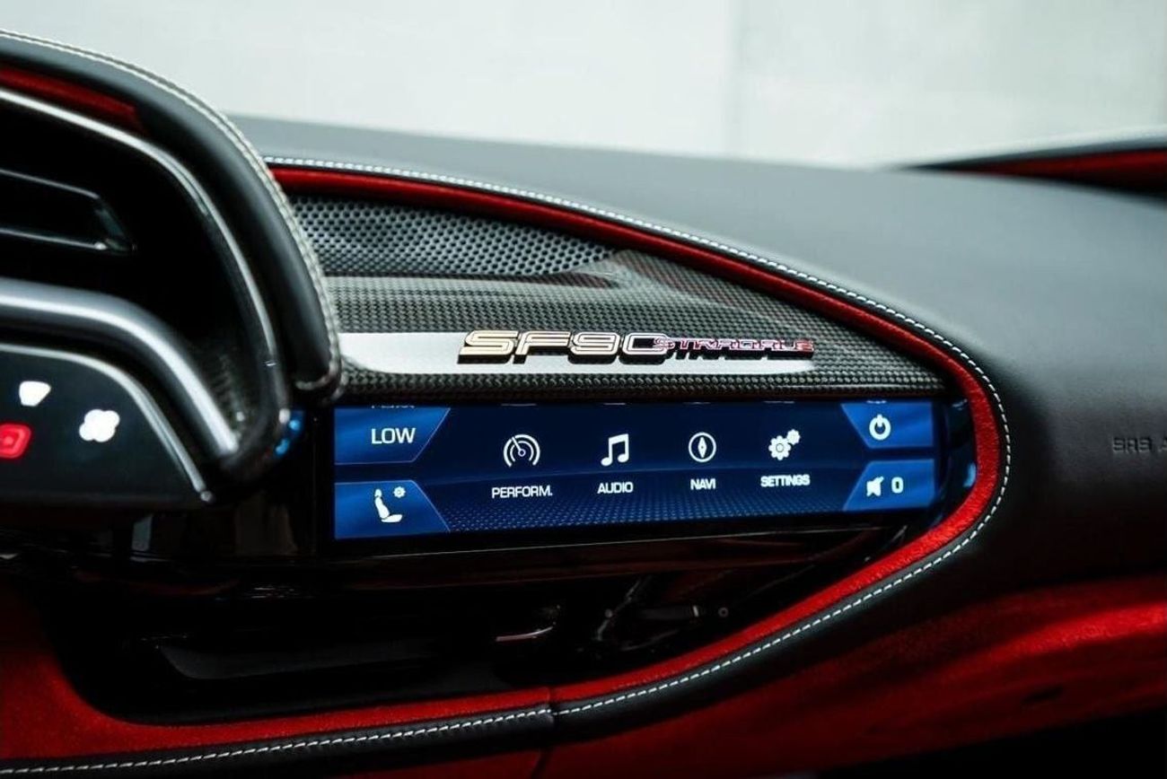 فيراري SF90 ستراديل 2021 | Full Options | Low Mileage | Warranty Available