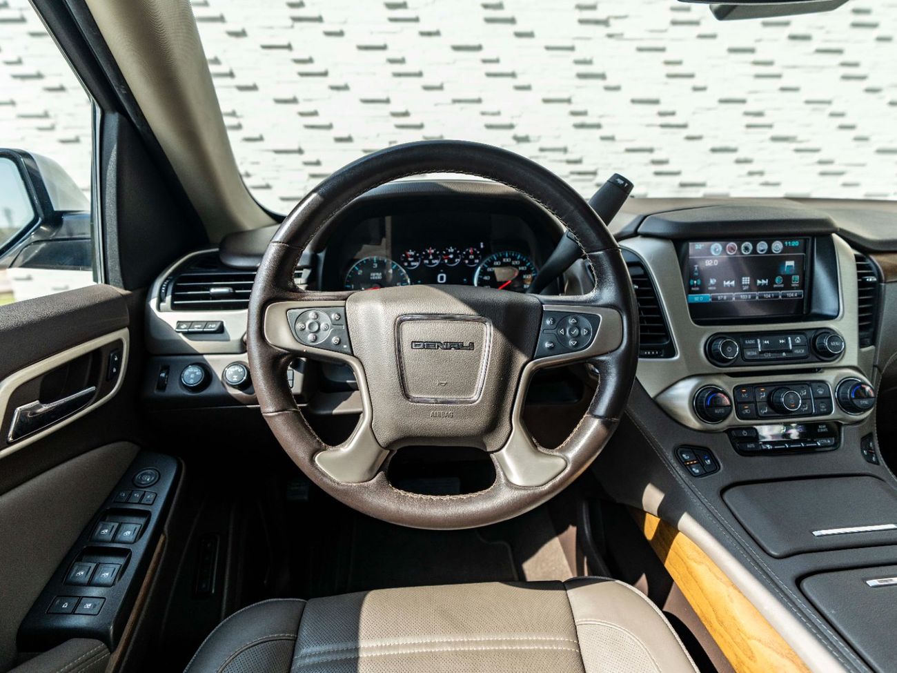 جي أم سي يوكون Denali 6.2L (8 Seater)