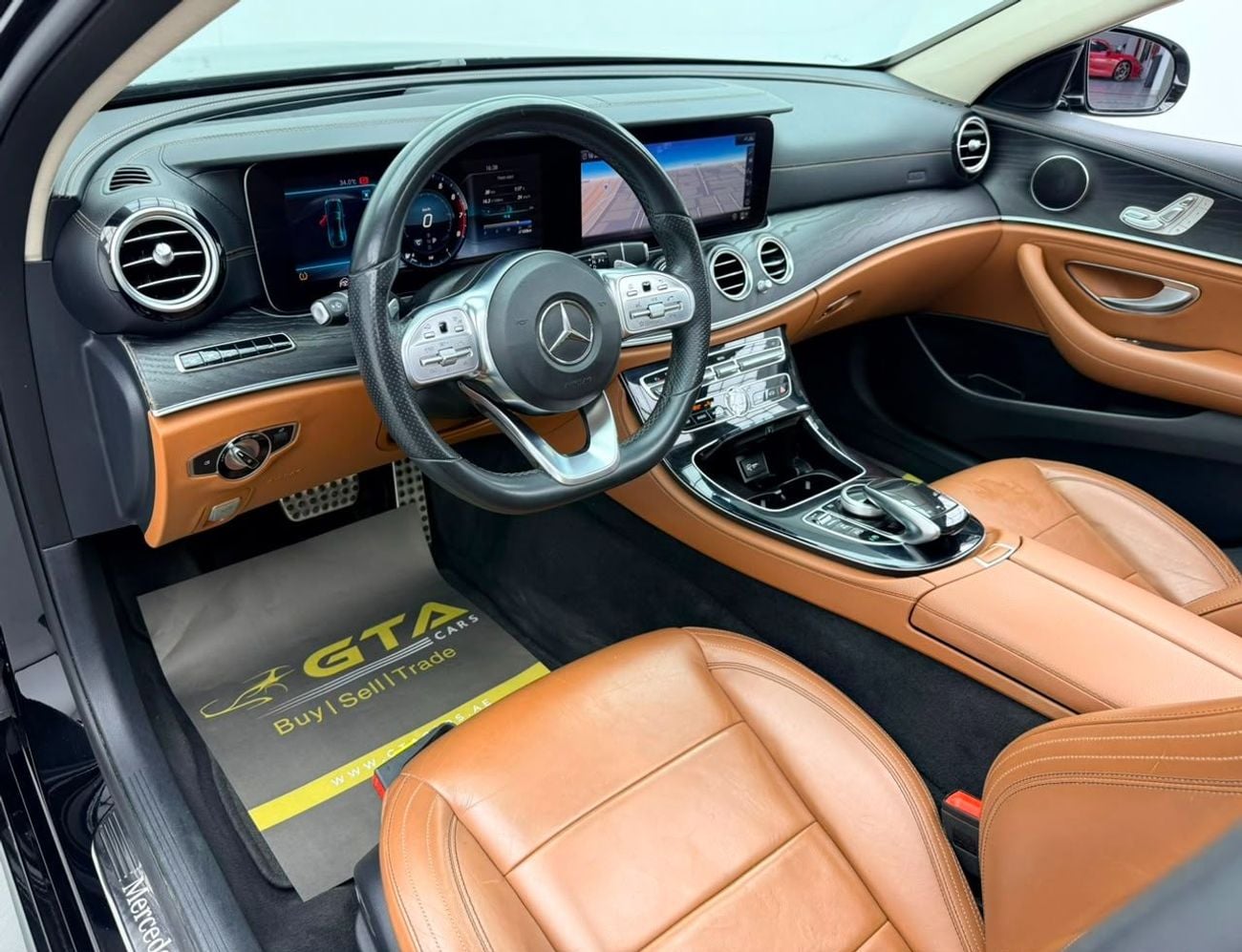 Mercedes Benz E300 AVANTGARDE SPORT 2019 Mercedes Benz E300, Warranty, Full Service History, Fully Loaded, Excellent Condition, GCC