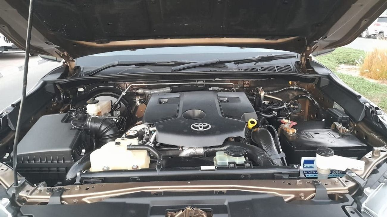 Toyota Hilux RHD DIESEL 2.8 CANOPY