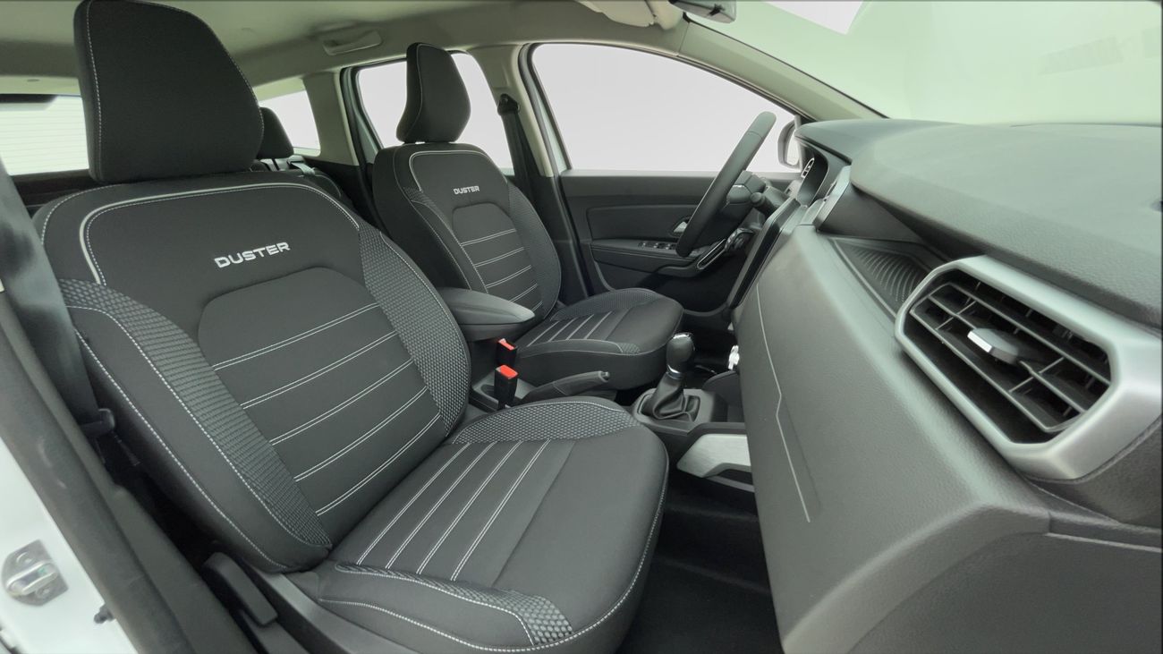 Renault Duster LE 1.6 | Zero Down Payment | Home Test Drive