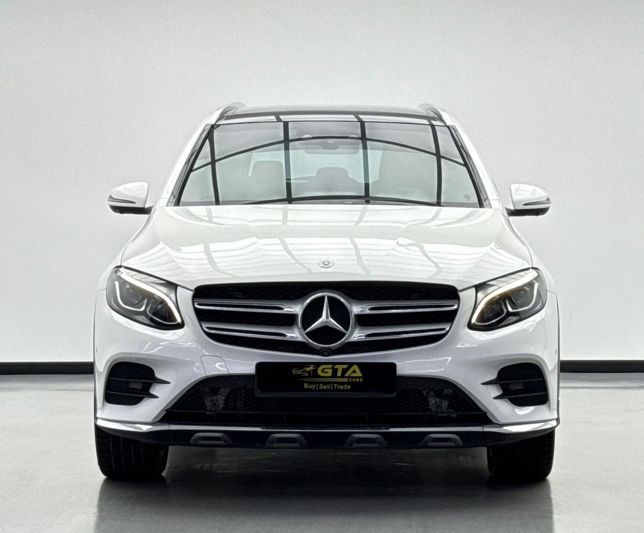 Mercedes-Benz GLC 250 4MATIC 2.0L 2019 Mercedes-Benz GLC 250 4MATIC, 1 Year Warranty, Service History, GCC