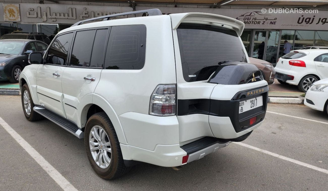 Mitsubishi Pajero GLS Highline 3.8 GOLD - 2019 - Full Habtoor Service - Under Warranty