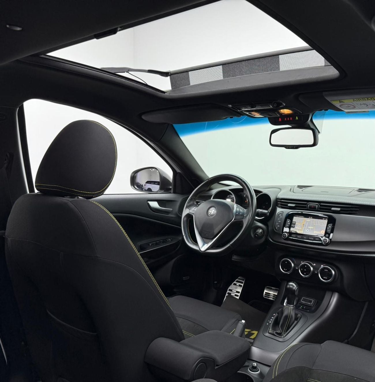 ألفا روميو جوليتا 2021 Alfa Romeo Giulietta Veloce, 2026 Alfa Romeo Warranty, Full Alfa Romeo Service History, GCC