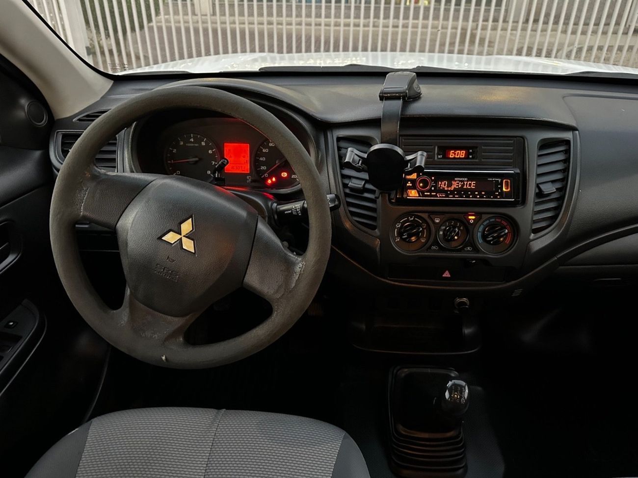 Mitsubishi L200 GL 2.5L Double Cab Utility RWD