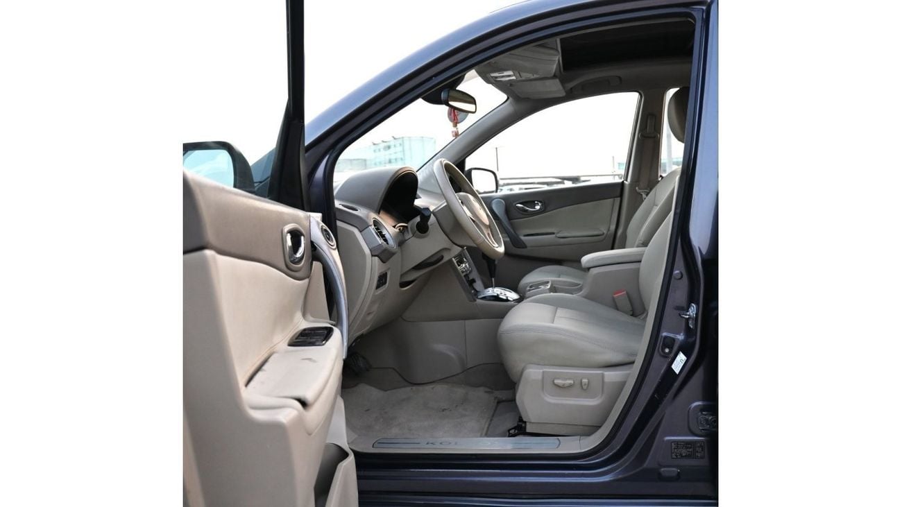 Renault Koleos Renault Koleos 2011 GCC in excellent condition, inside and out