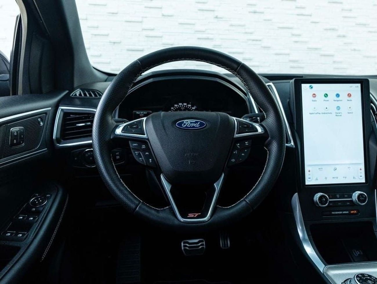 Ford Edge ST 2.7T V6 AED 2,359 PM • EDGE ST • ONLY 12,500 KM • 2.7L TURBO V6 • FORD WARRANTY + SERVICE CONTRACT T