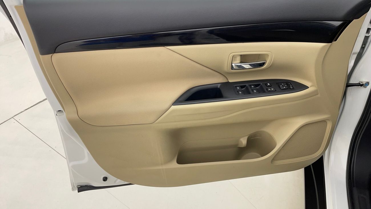 Mitsubishi Outlander GLX MID 2.4 | Zero Down Payment | Home Test Drive