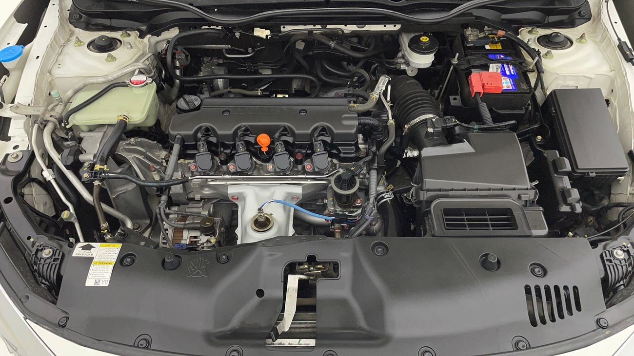 هوندا سيفيك DX 1.6 | بدون دفعة مقدمة | اختبار قيادة مجاني للمنزل