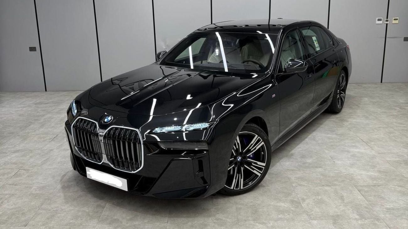 BMW 735 i | M Sport | Brand New | Dealer Warranty & Service Contract