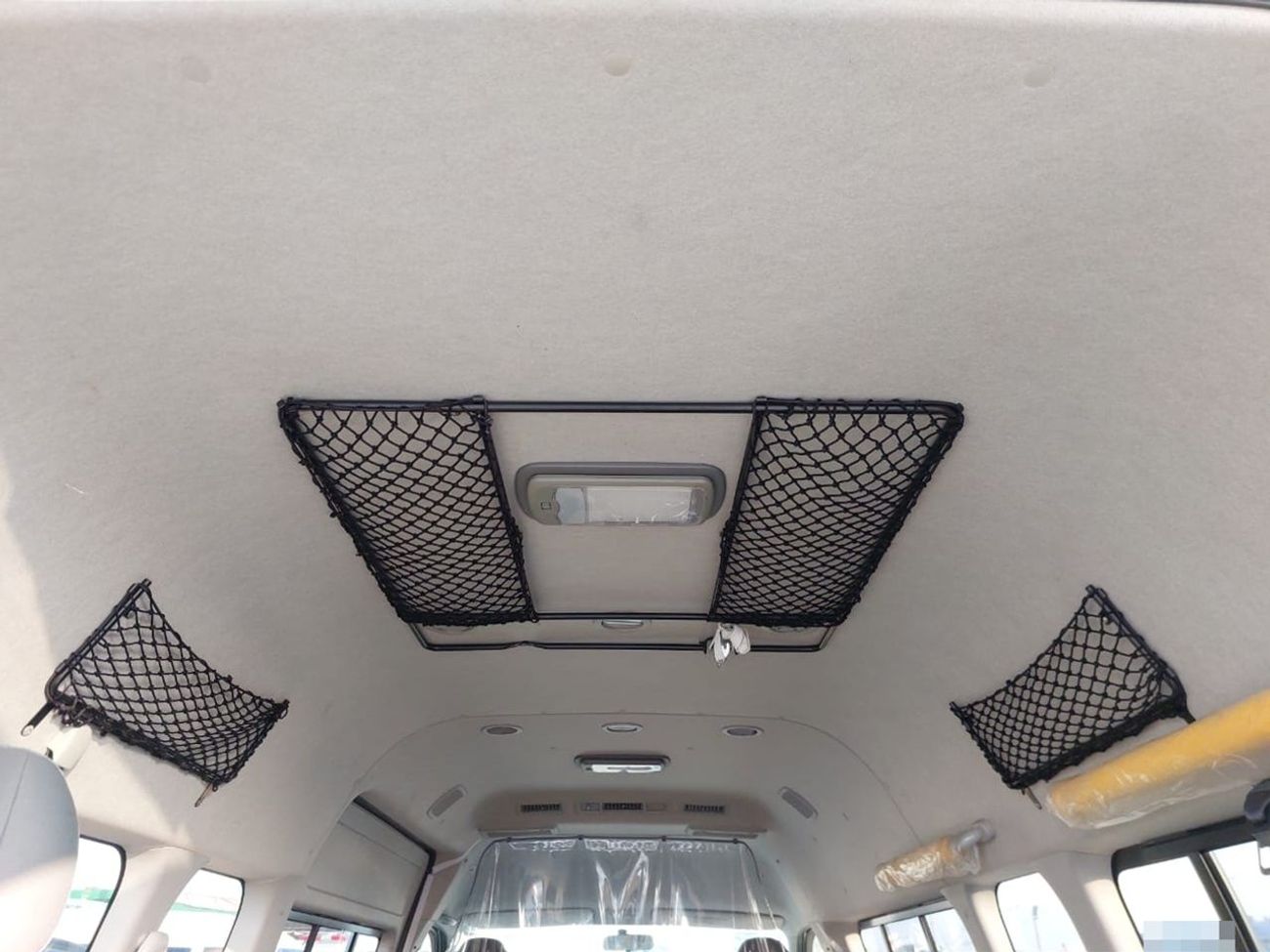 Toyota Hiace TOYOTA HIACE VAN RHD 2011 MODEL 2.7 L PETROL AUTOMATIC(PM08895)