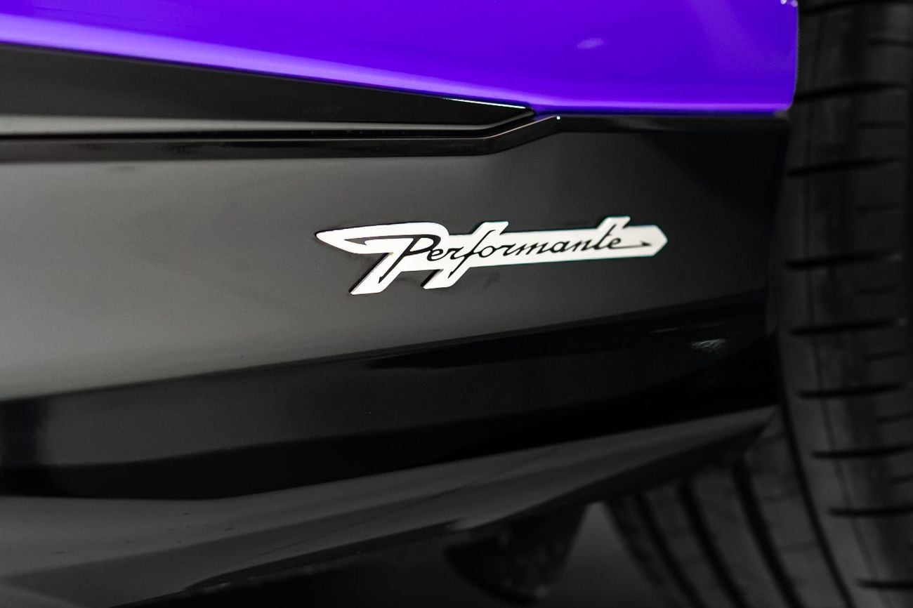 لامبورغيني اوروس PERFORMANTE