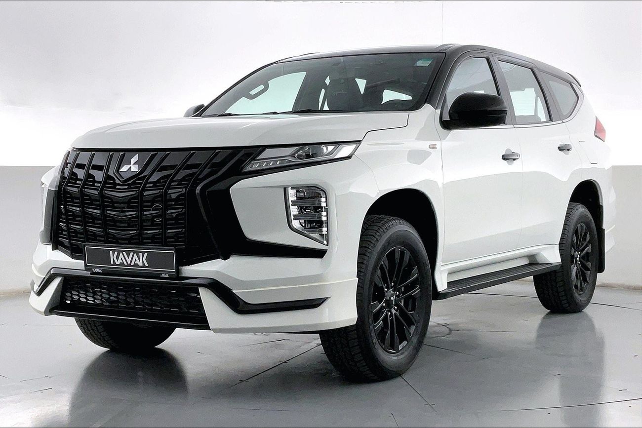 Mitsubishi Montero Signature | 1 year free warranty | 1.99% financing rate | Flood Free