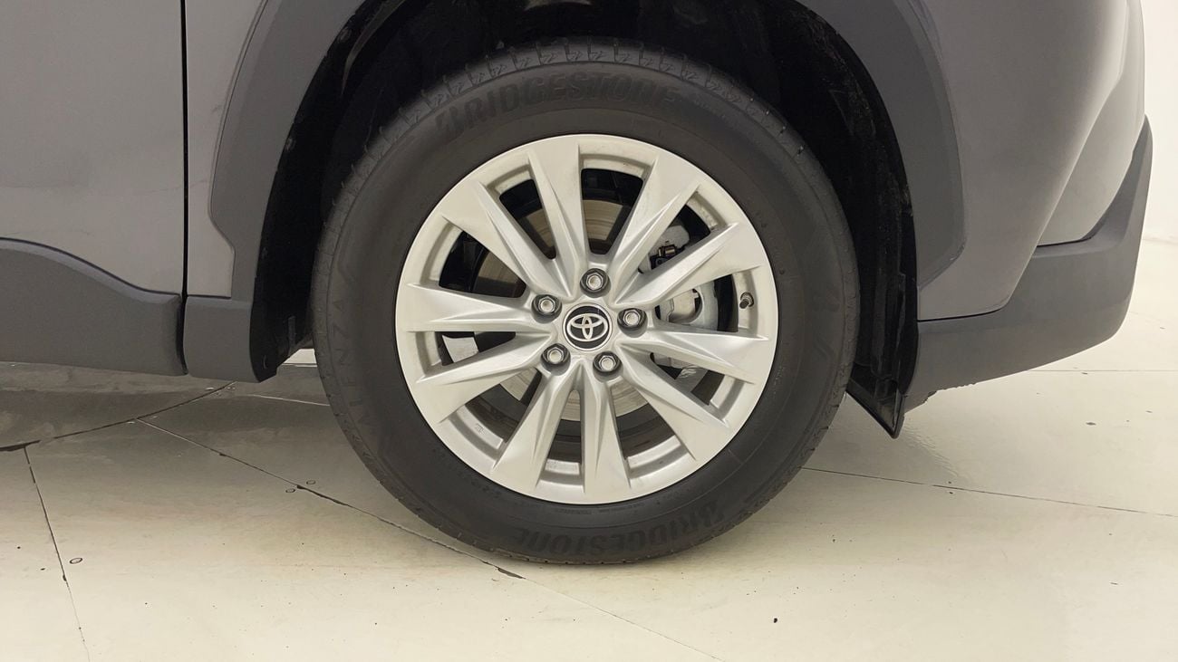 تويوتا كورولا كروس GLI 1.8 | بدون دفعة مقدمة | اختبار القيادة في المنزل