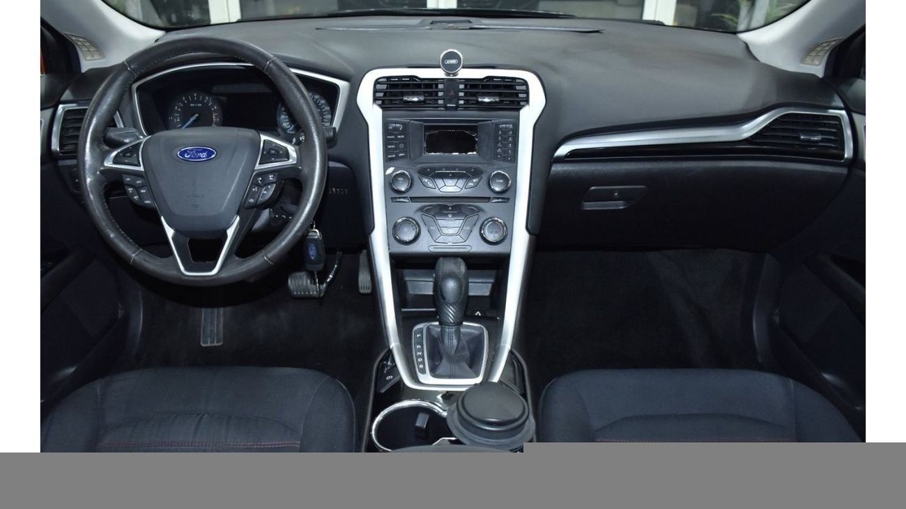 فورد فيوجن EXCELLENT DEAL for our Ford Fusion SE ( 2016 Model ) in Grey Color GCC Specs