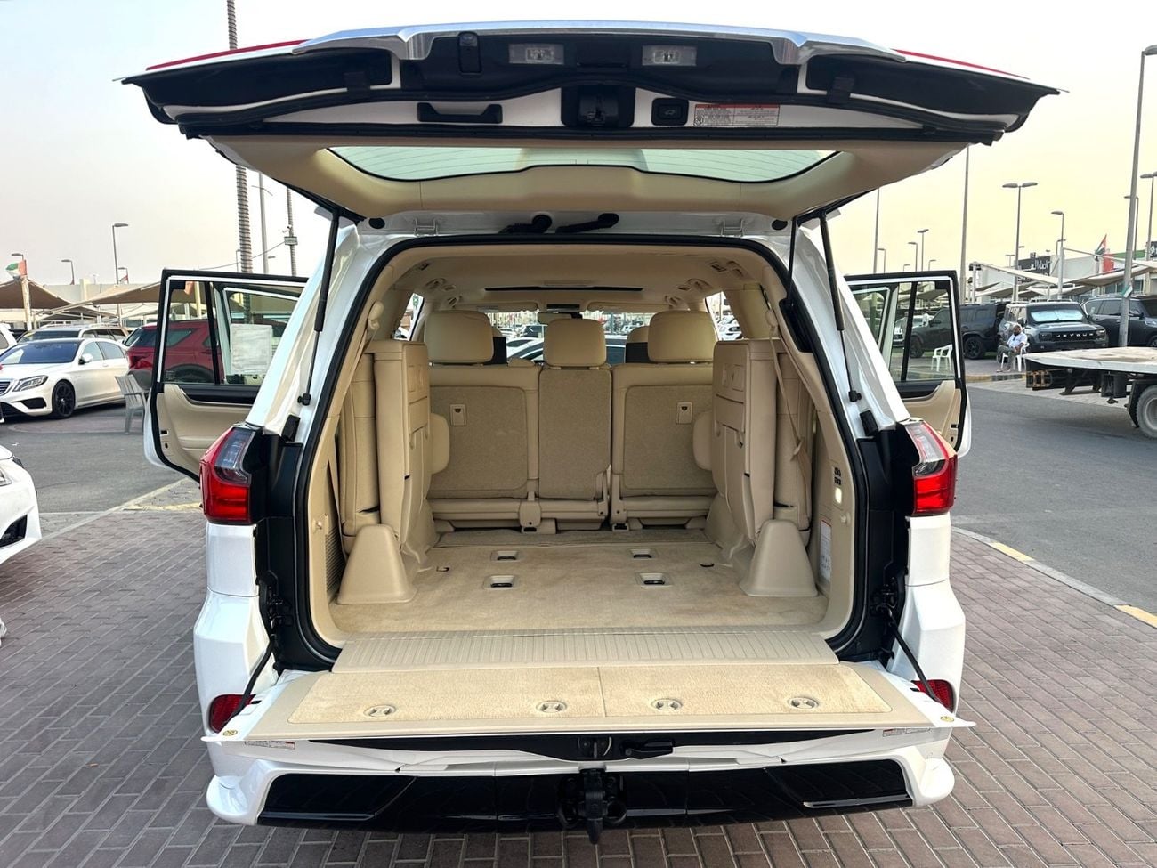 Lexus LX570 PRESTIGE