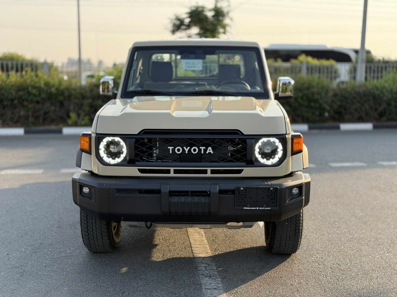 تويوتا لاند كروزر بيك آب PICKUP 70th LX1 4.0L