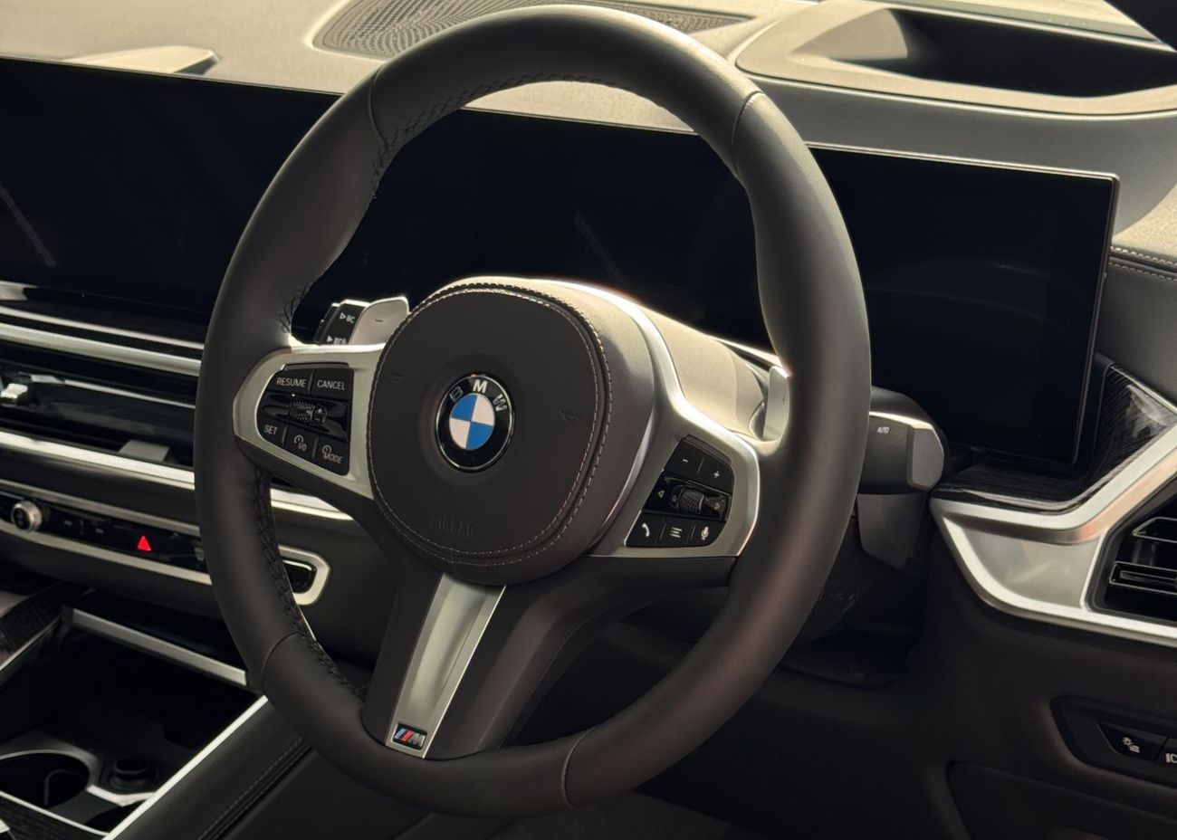 بي أم دبليو X6 XDrive40i M Sport Right Hand Drive