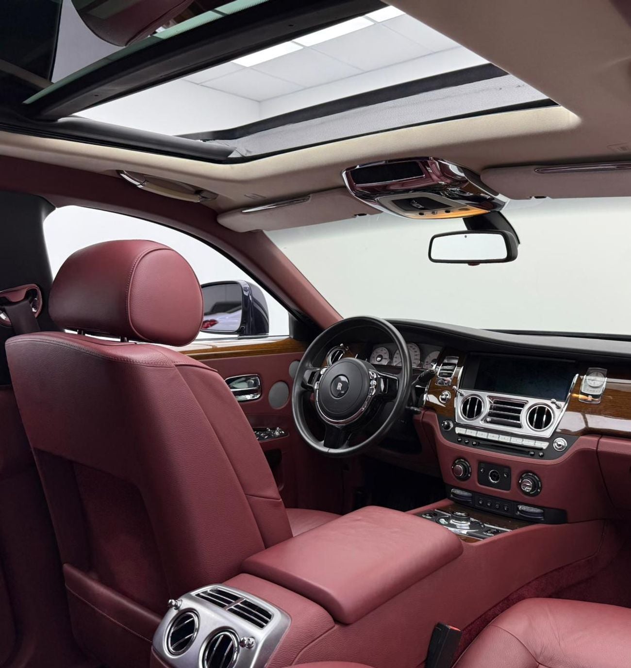 Rolls Royce Ghost 2010 Rolls-Royce Ghost ,Service History ,Excellent Condition ,GCC Spec