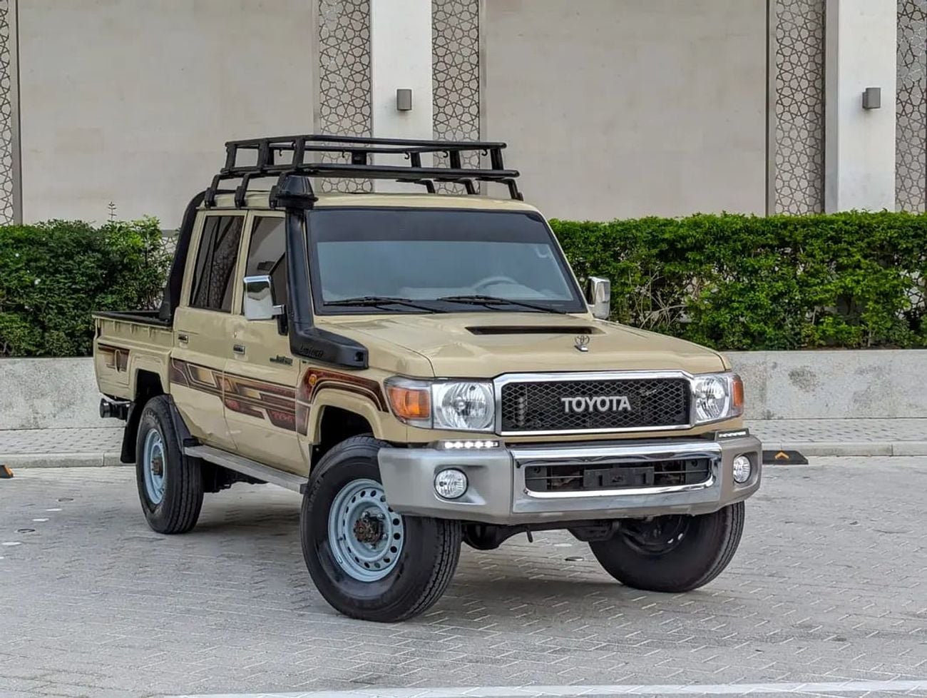 تويوتا لاند كروزر 70 LAND CRUISER PICK UP LC 79 SERIES DIESEL V8 4.5L GCC IN EXCELLENT CONDITION