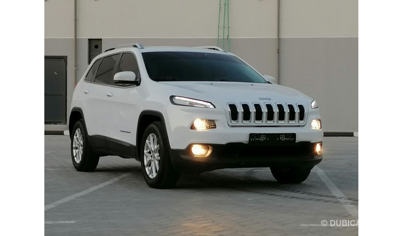 Jeep Cherokee Jeep Cherooke 2014 GCC Specefecation