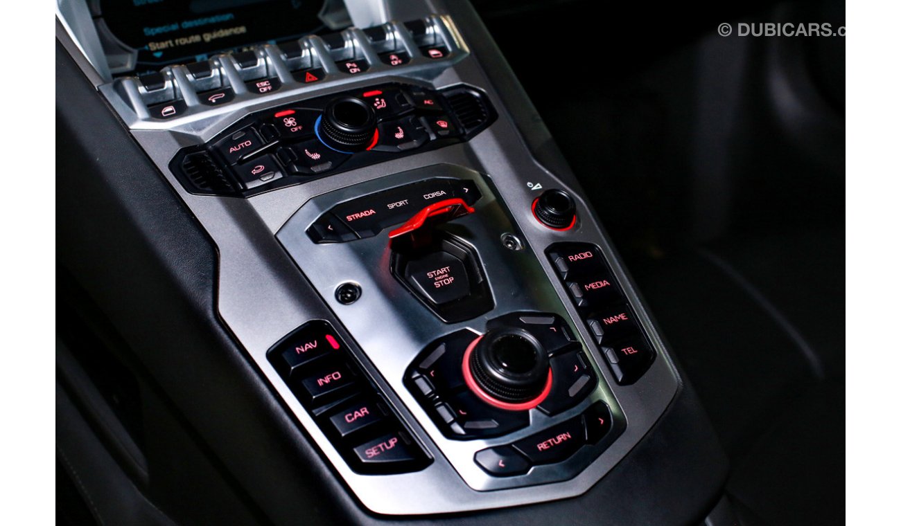 Lamborghini Aventador LP700-4/ROADSTER 6.5L V12 - IN AMAZING CONDITION