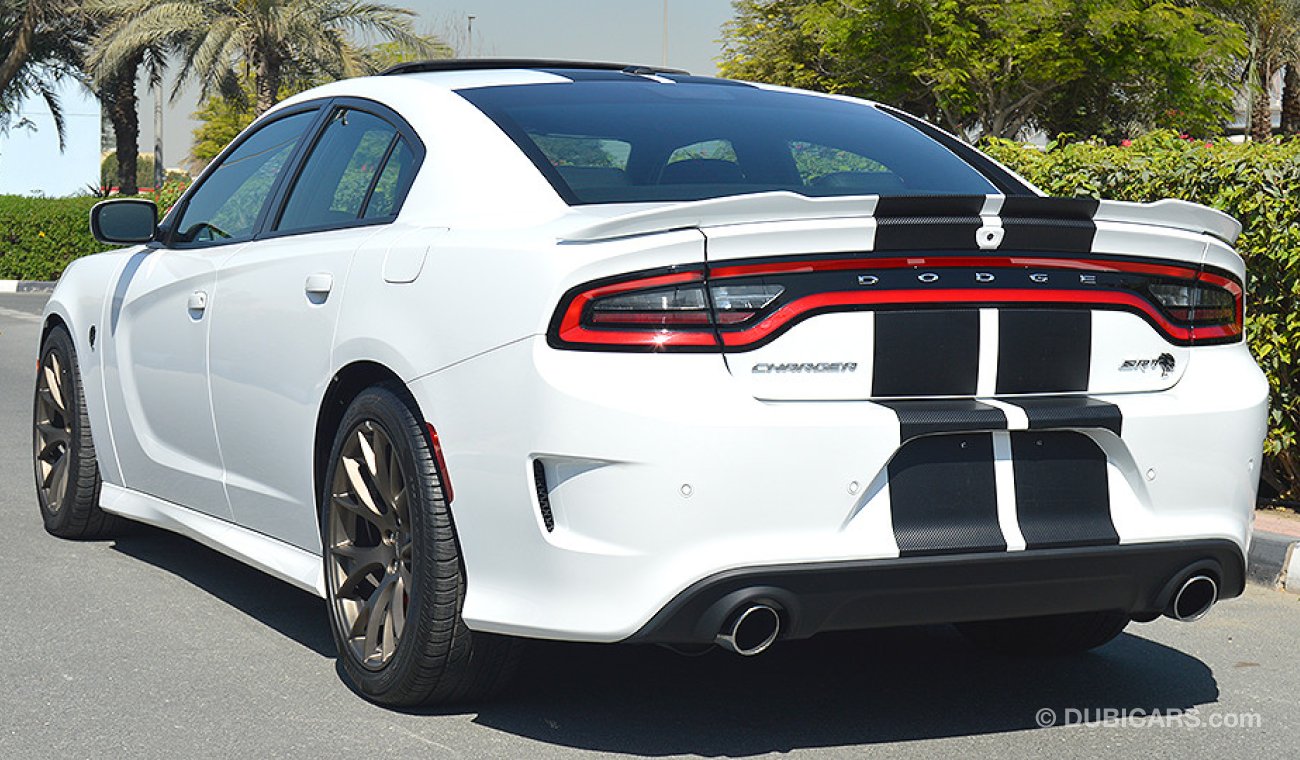 Dodge Charger Hellcat, 6.2L Supercharged HEMI, V8, 0km, GCC Specs with 3 Years or 100K km Warranty