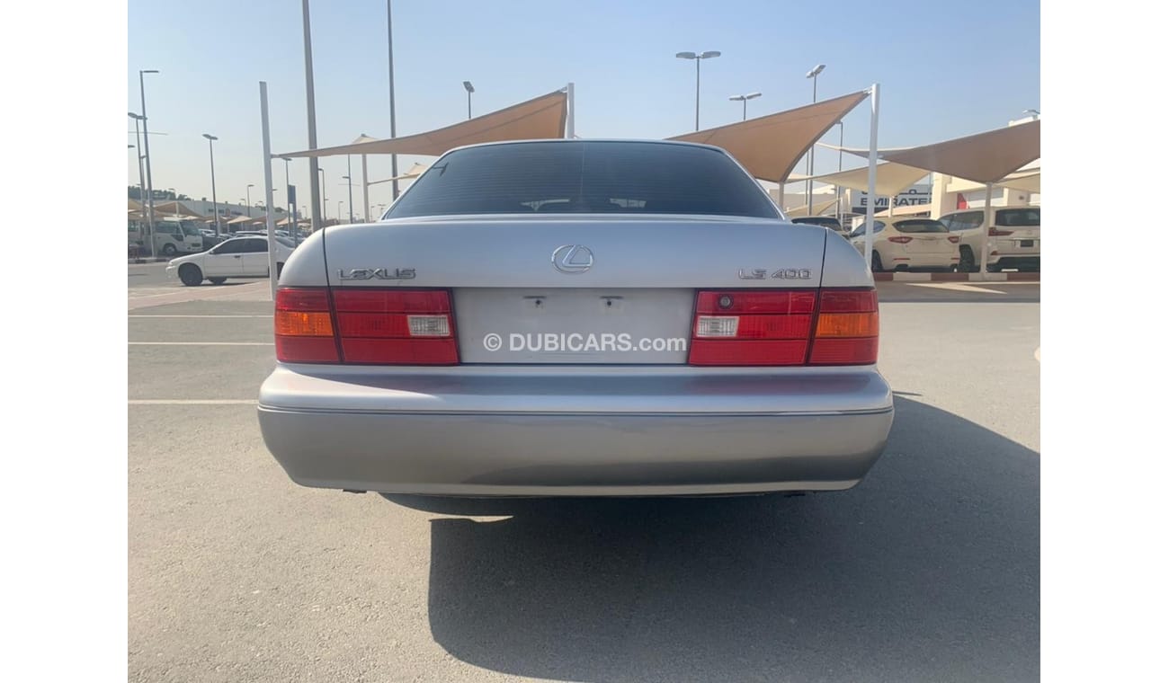 لكزس LS 400 لكزس ال اس 400 1998 بحاله ممتازه وارد امريكي