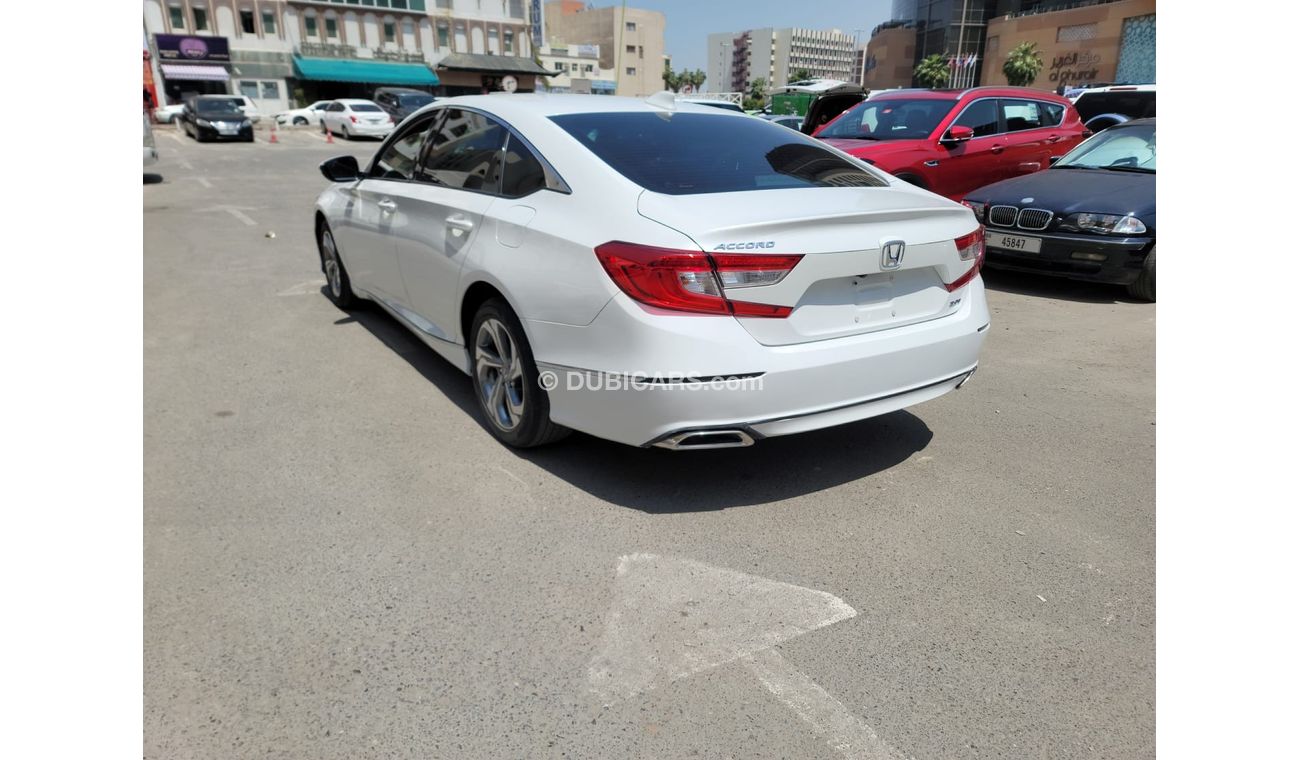 Honda Accord Sport 2.0 Turbo Engine