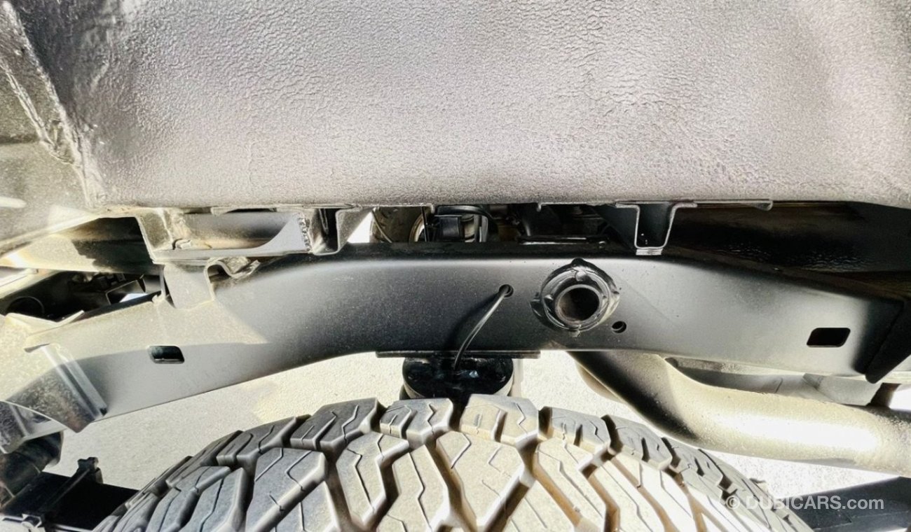 Toyota Land Cruiser 70 2016 4x4 Diesel V8 Manual 4.5L Off-Road Tires Premium Condition