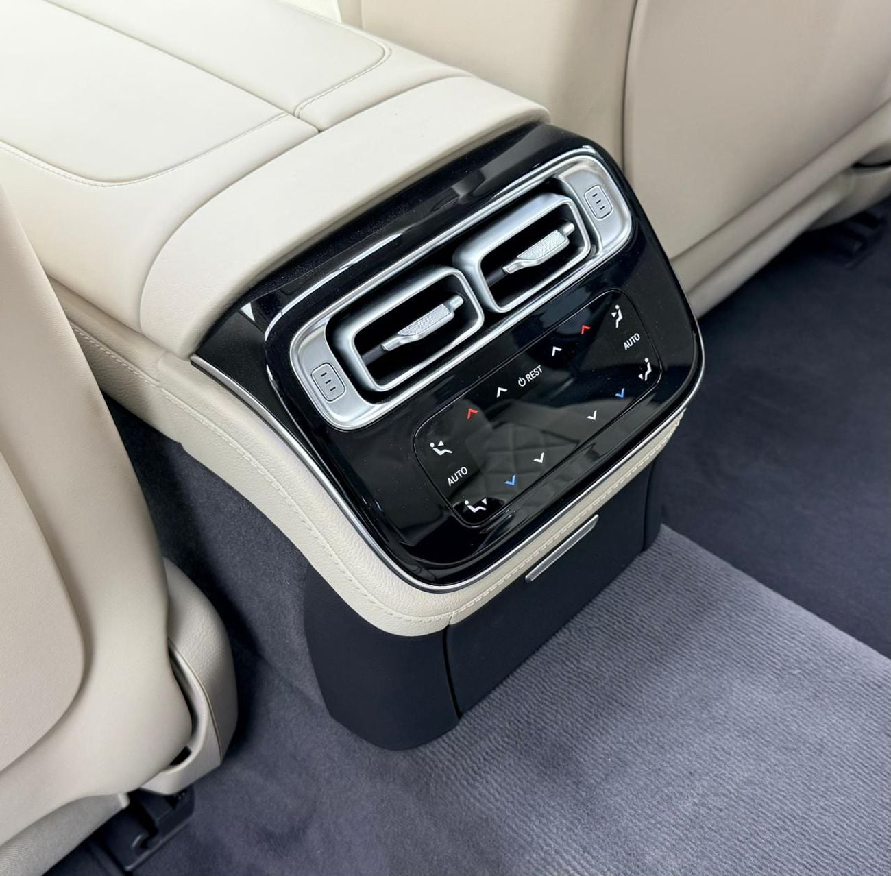 Mercedes Benz S500 2024 Mercedes-Benz S500 4MATIC, 5 Year Mercedes Warranty + Service Contract, GCC