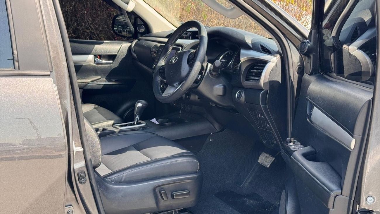 تويوتا هيلوكس GR SPORTS KIT MODIFIED | LATEST SPORTS BAR | RHD | 2.8L DIESEL ENGINE | AUTOMATIC TRANSMISSION | 202