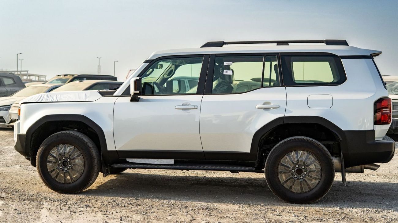 تويوتا برادو 2.7L 4-cylinder inline petrol, 4 door, 7 seats