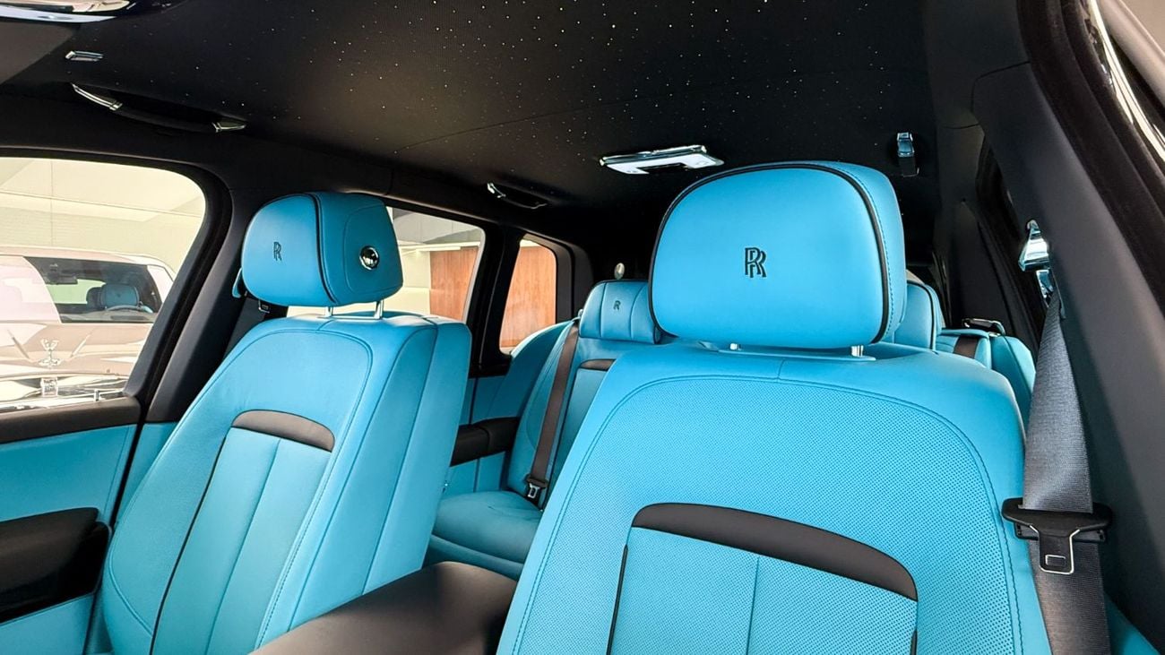 رولز رويس كولينان Rolls Royce Cullinan - Silver Badge - 2026