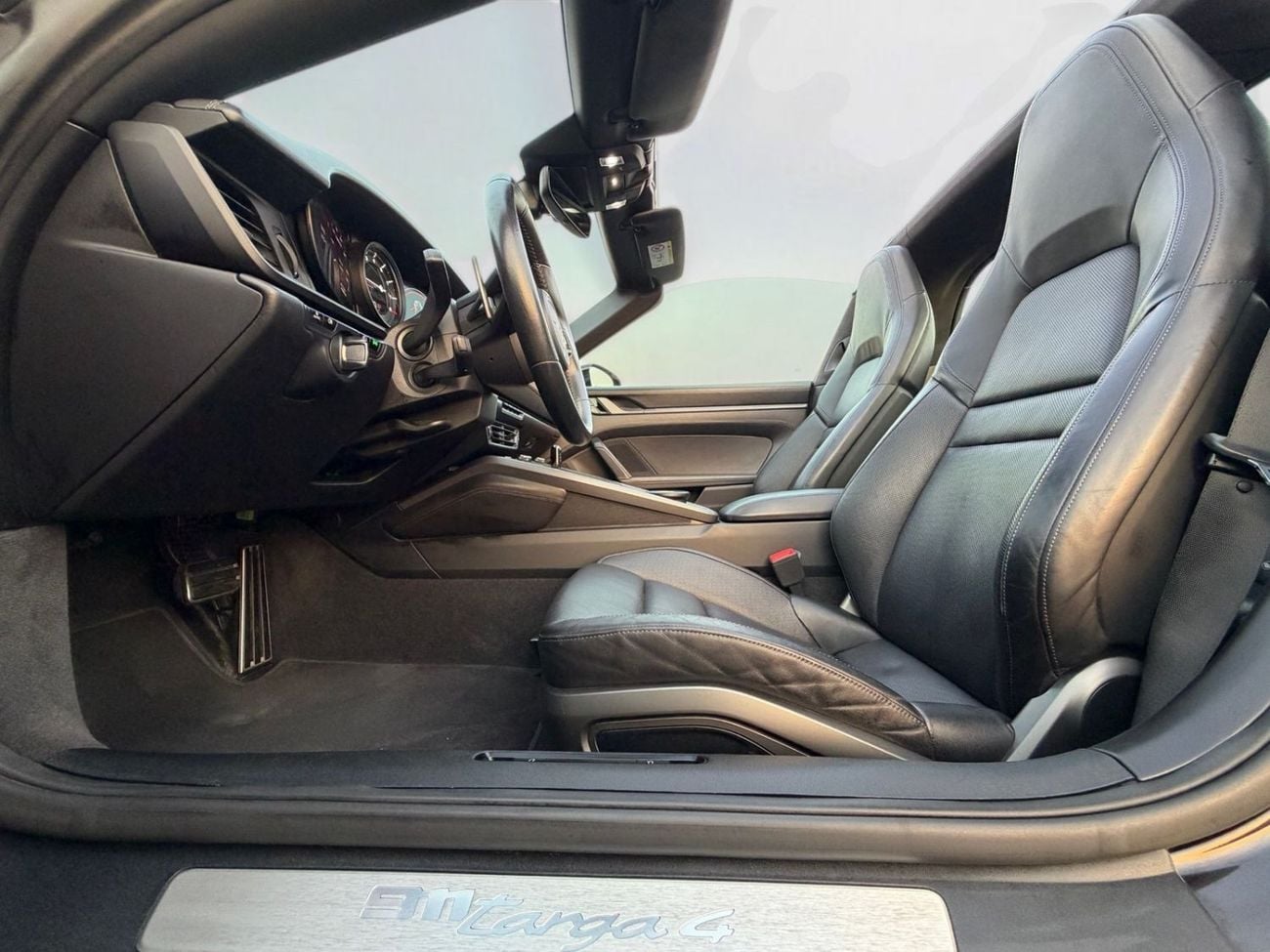 Porsche 911 TARGA 4 AED 8,480 P.M | 0% DOWN PAYMENT | PORSCHE 911 TARGA 4 | FULL SERVICE HISTORY | 2021 | GCC SPECS
