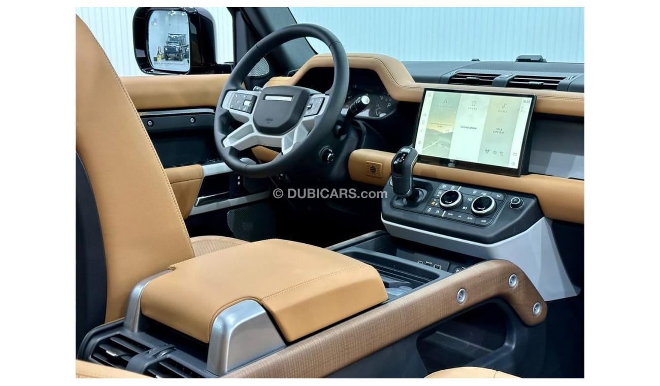 Land Rover Defender 2023 Land Rover Defender 130 P400 HSE, 5 Years Warranty + 5 Years Service Package, Low KMS, GCC