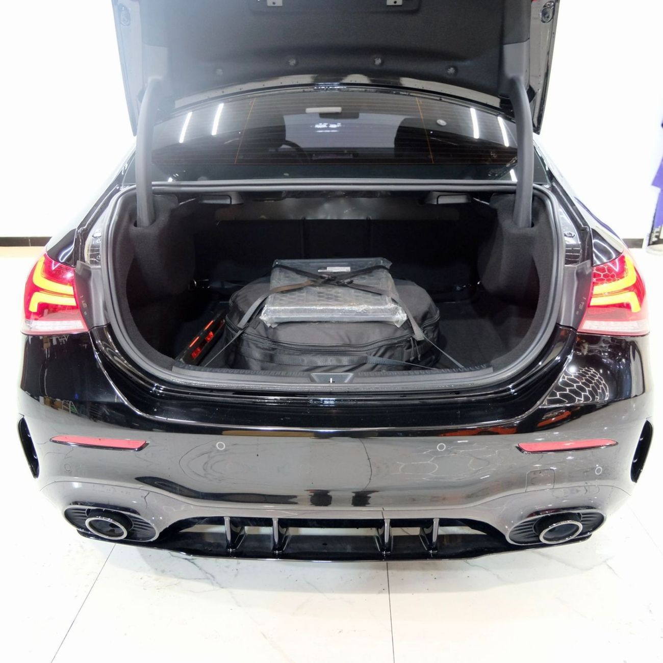 مرسيدس بنز A 35 AMG 4MATIC