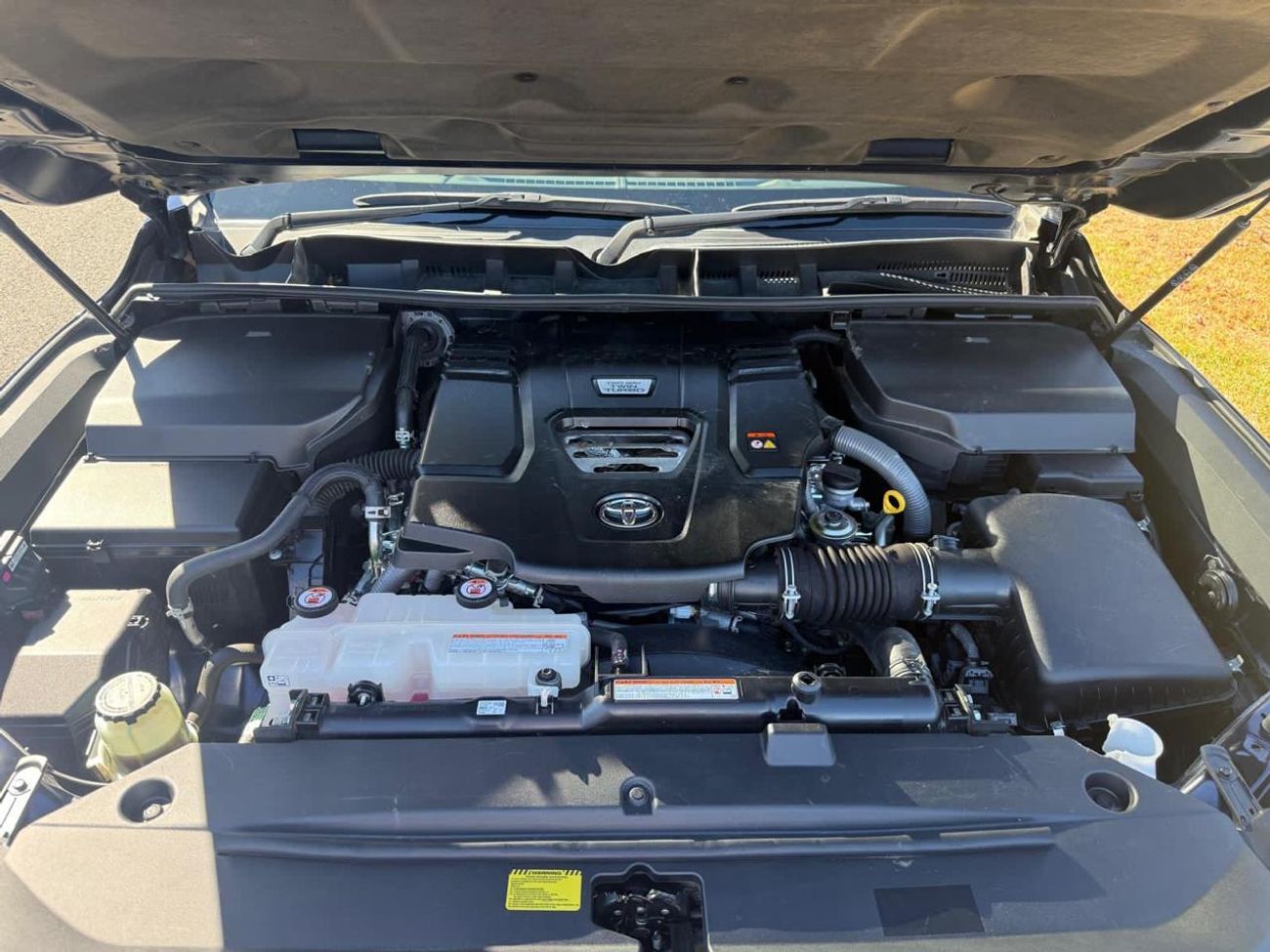 Toyota Land Cruiser Toyota Landcruiser Zx Sahara RHD diesel engine model 2022