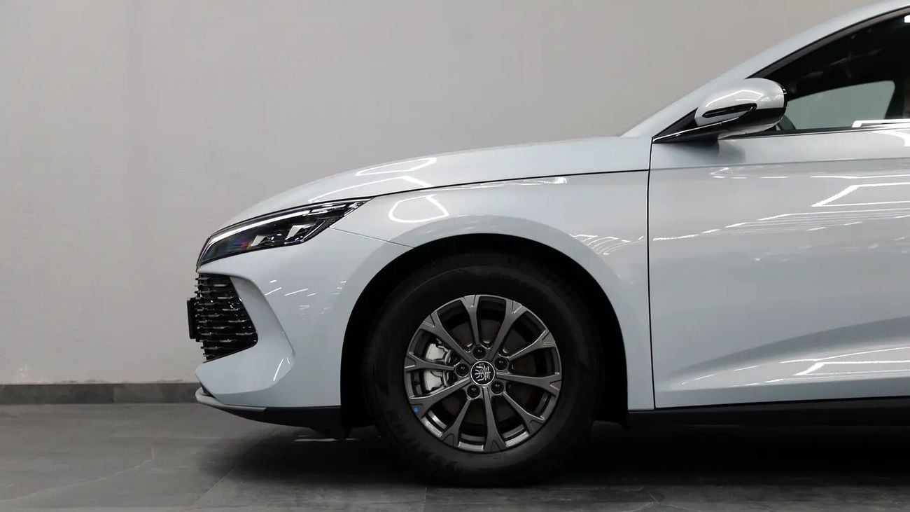 BYD Qin L DM-i Brand Leading Edition