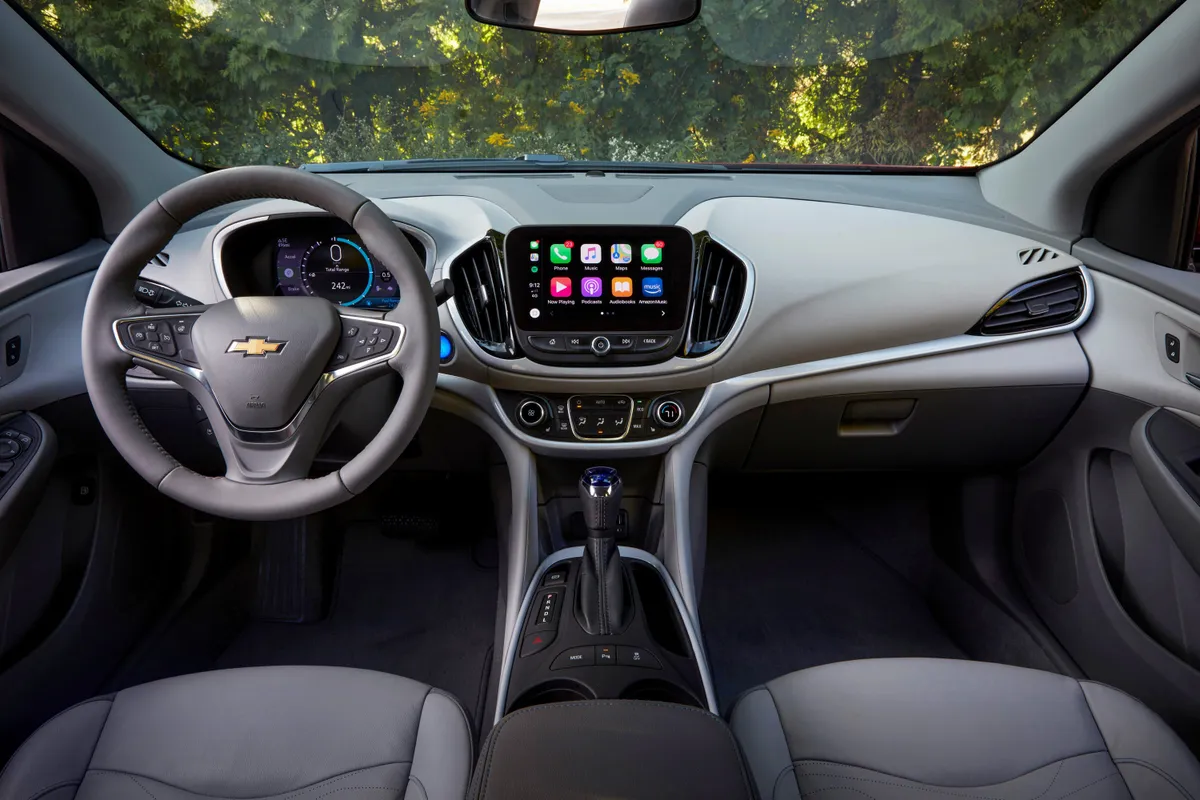 Chevrolet Volt interior - Cockpit