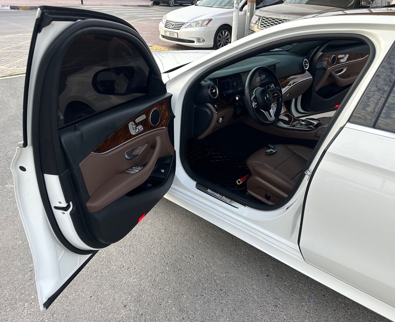 مرسيدس بنز E300