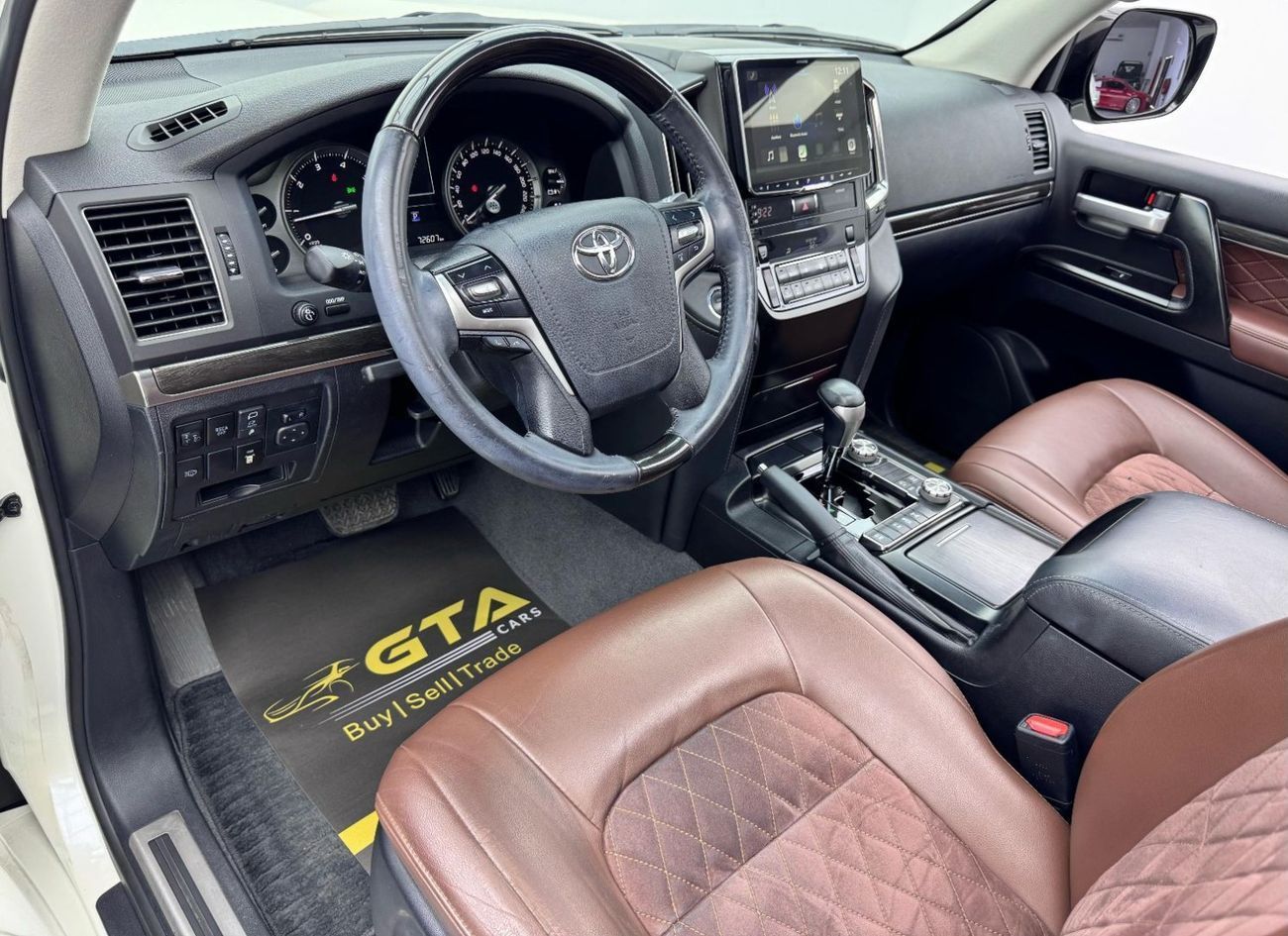 Toyota Land Cruiser GXR GT 4.0L 2020 Toyota Land Cruiser GXR Grand Touring, Warranty, Full Toyota Service History, 7 Sea