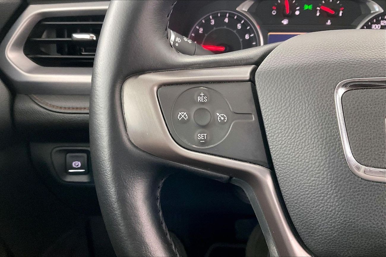 جي أم سي أكاديا AT4 | National Day Celebration | شامل الضمان | 0 ﺪﻔﻋﺓ ﺃﻮﻟﻯ