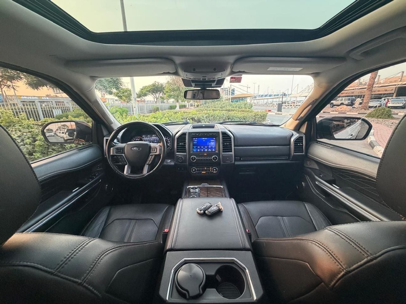 Ford Expedition PLATINUM Ford Expedition Platinum 2018 | GCC Specs | Full Option Full Service History Two Keys